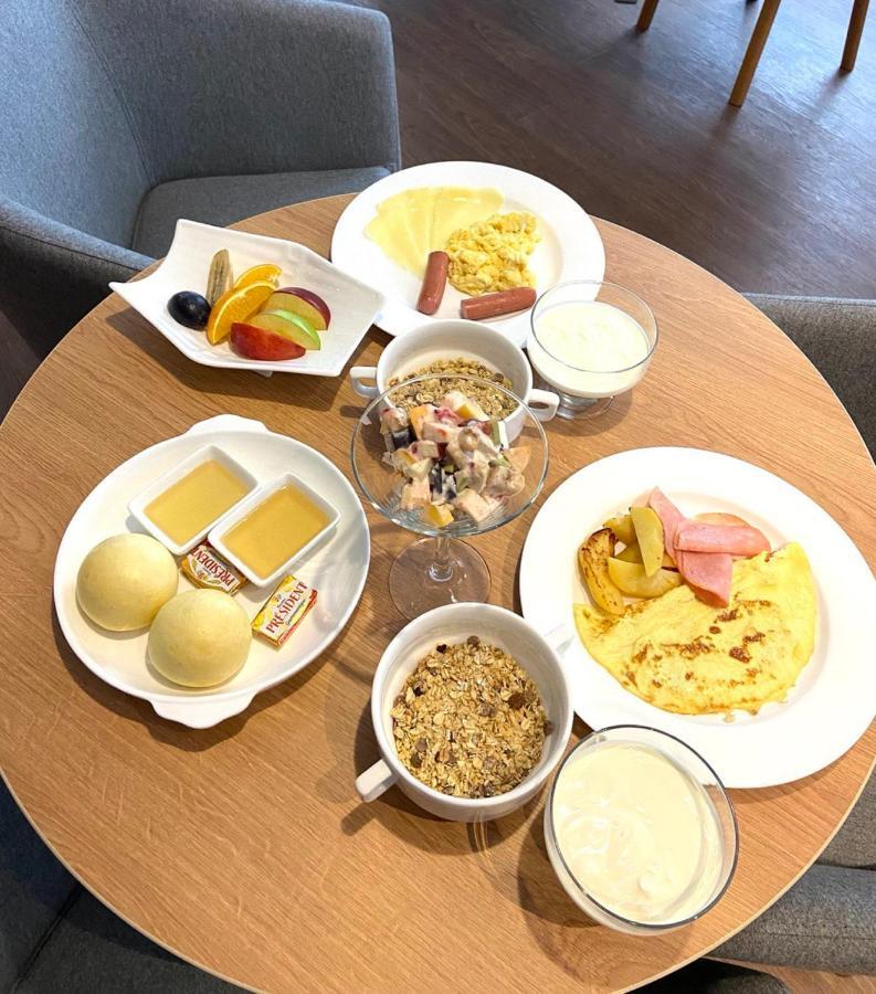 Holiday Inn Express - Almaty By Ihg Ngoại thất bức ảnh